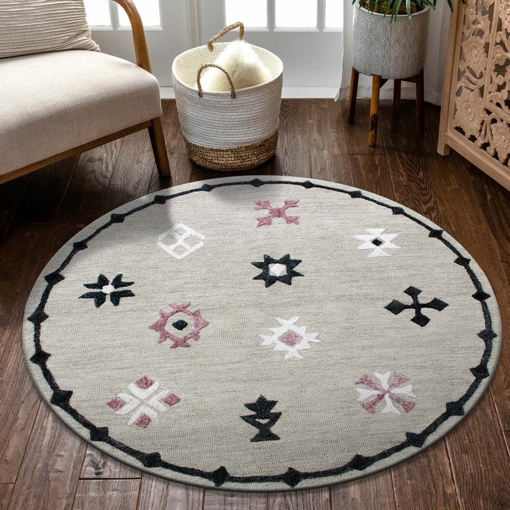 Lr Home Hand Hooked Taupe Geometric Round Rug 